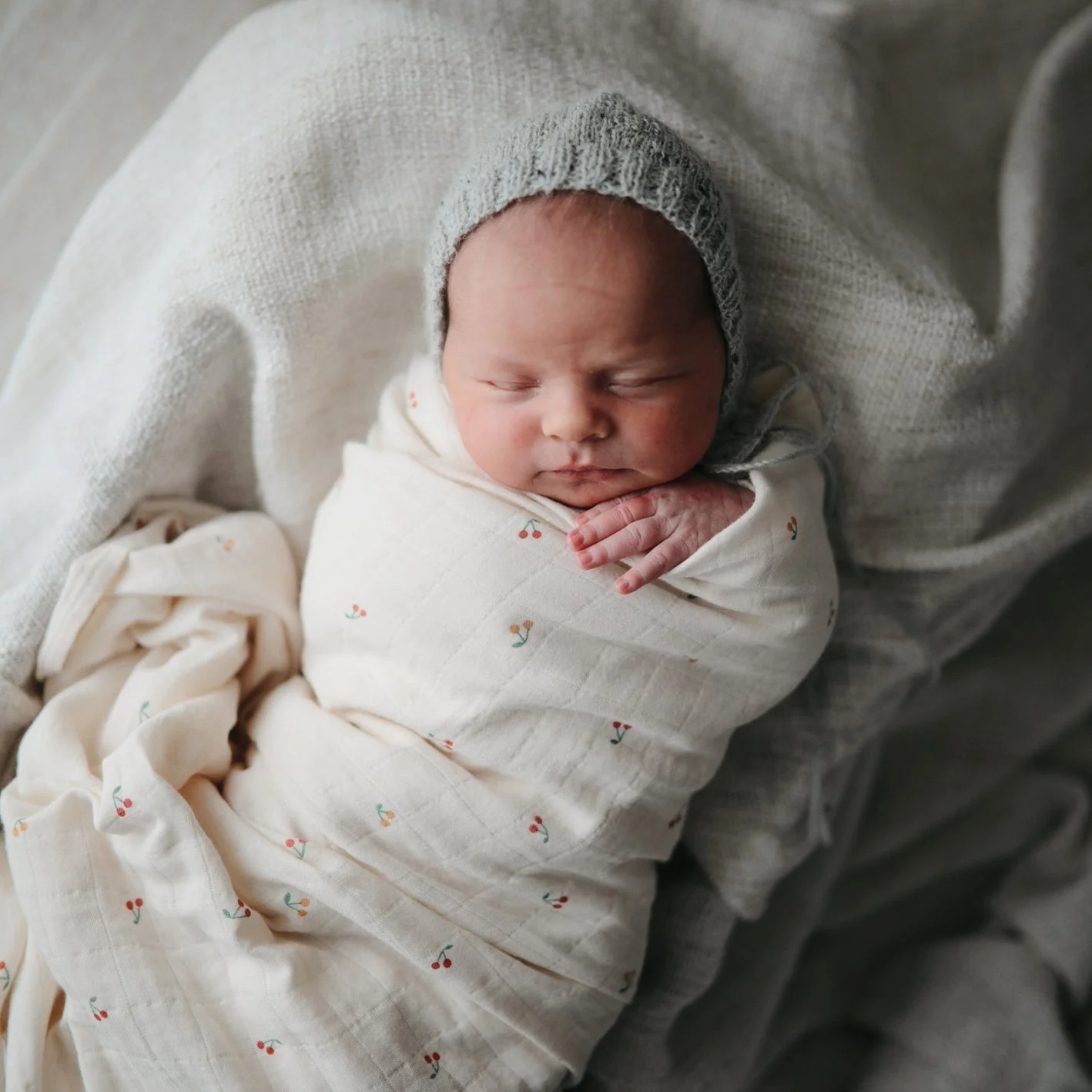 Mushie Organic Cotton Muslin Swaddle Blanket - Image 3