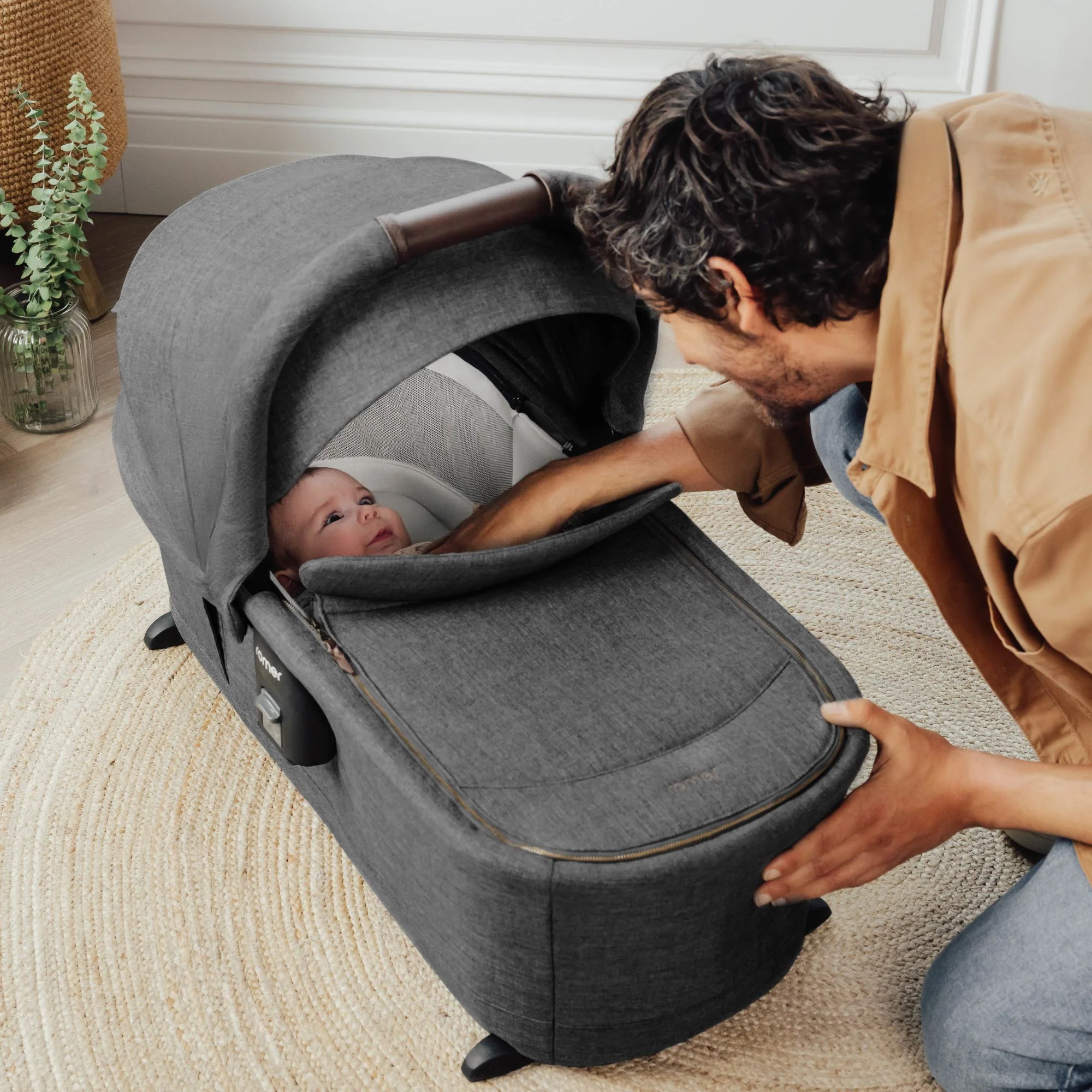 Romer Sera Bassinet for Tura Stroller - Image 16
